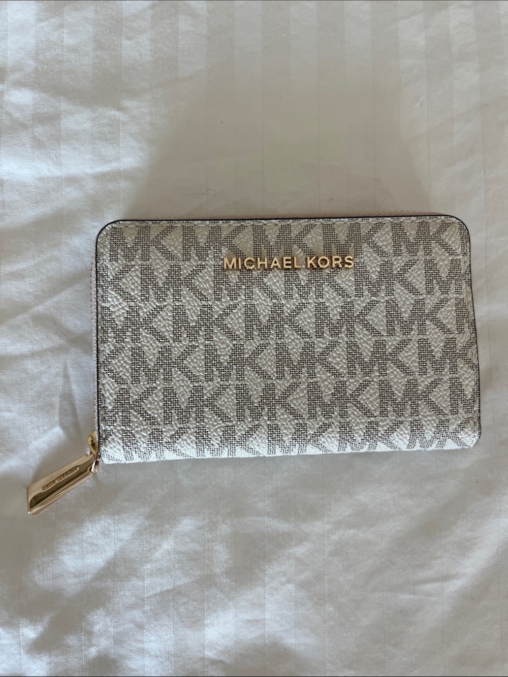 Michael Kors White and Gray MK Logo Zip-Around Wallet with Gold Hardware